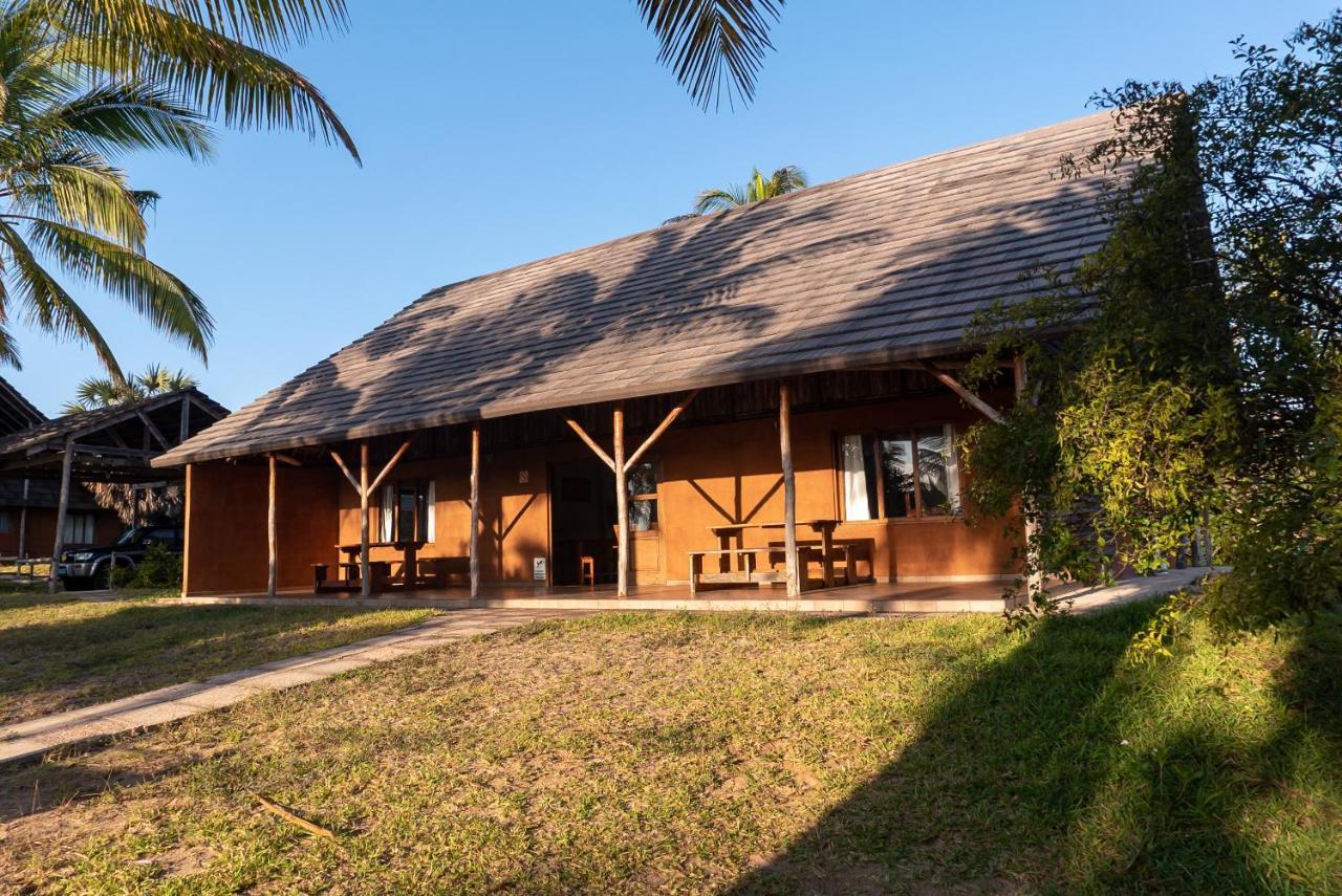 Morrumbene Beach Resort Exterior photo